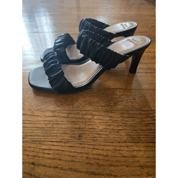Abercrombie & Fitch Shoes - Abercrombie & Fitch Womens Faux Leather Black Strappy Kitten Heel Sandals Size 8